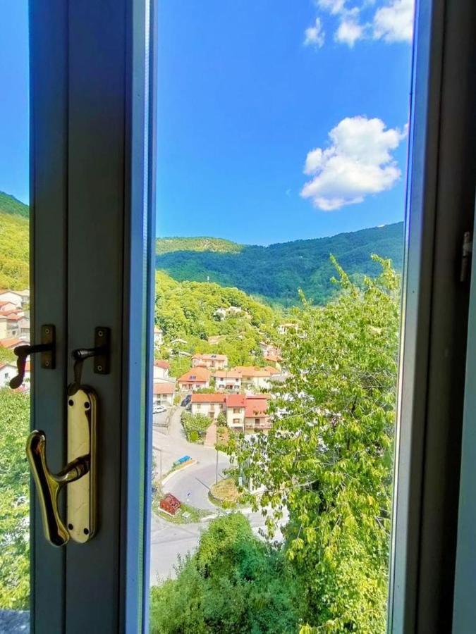 Hotel Palazzo Del Doma - Lake Vagli Vagli di Sotto Exterior photo
